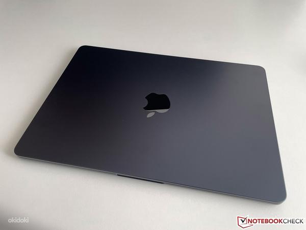 Новый MacBook Air Midnight M2 8/256 ГБ (фото #2)
