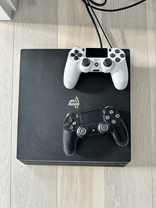 Playstation 4 Pro (1 фото из 1)