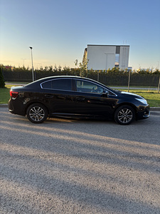 Toyota Avensis 2016 (5 фото из 9)