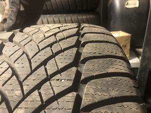 Good Year Ultra Grip Ice2 245/45R17 koos Mercedes velgedega (2 foto / 3)