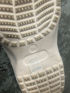 Crocs (3 foto / 3)