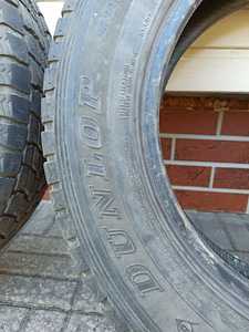Dunlop lamellrehvid 225/65 R17 (5 foto / 10)