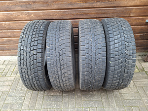 Dunlop lamellrehvid 225/65 R17 (6 foto / 10)
