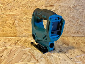 Akutikksaag, Makita 18V akudel töötav (3 foto / 3)