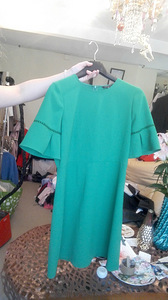 Tara Jarmon зеленое платье s 42,новое