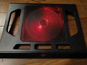 MSI Bravo 15 A4DDR-Sülearvuti (8 foto / 10)