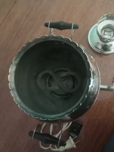Elektriline samovar (2 foto / 3)