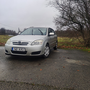 Toyota Corolla 1.6 81kW (4 foto / 13)