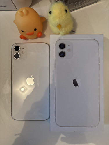 iPhone 11 64GB белый