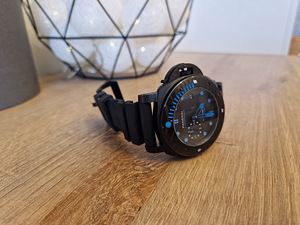 Uued meeste käekellad Panerai Submersible (6 foto / 6)