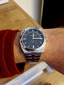 Uued meeste käekellad Vacheron Constantin Overseas (1 foto / 5)