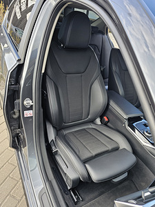 BMW 320D xDrive 2021a. 140KW, 39000km (7 foto / 9)