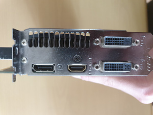 MSI Twin Frozr R9 270x 4gb (2 foto / 2)