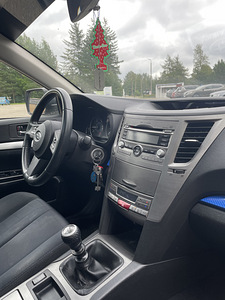 Subaru Legacy 2.0 AWD. Diisel (6 foto / 12)