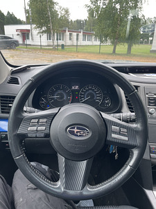 Subaru Legacy 2.0 AWD. Diisel (9 foto / 12)