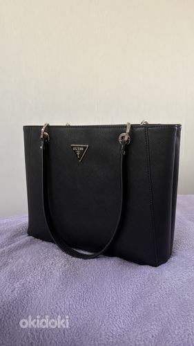 Guess kott