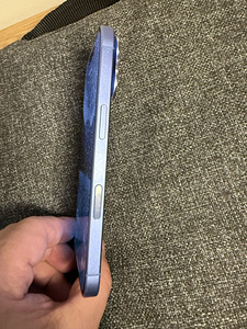 Apple iPhone 16 Ultramarine 128 gb (3 foto / 10)