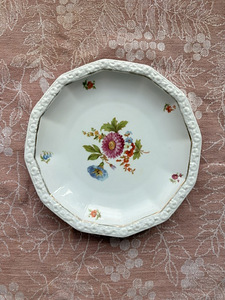 Antiikne portselanist taldrik Rosenthal (1 foto / 2)