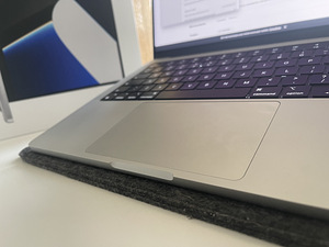 MacBook Pro 14" M1 10C 16GPU 16RAM 1TB (6 foto / 7)