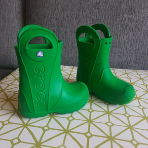 Kummisaapad Crocs, suurus C8 (25) (1 foto / 3)