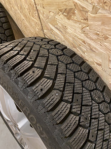 BMW 5x120 205/55/R16 talverattad lamelliga (6 foto / 10)