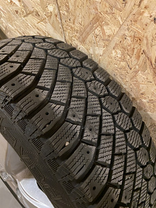 BMW 5x120 205/55/R16 talverattad lamelliga (8 foto / 10)