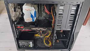 Core i7-8700 / 16gb RAM / GTX 1070ti / 500gb SSD (1 foto / 3)