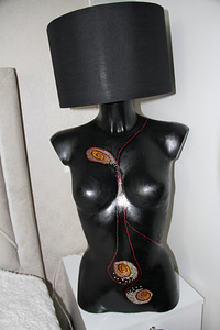 Psyho art. Mannekeen-lamp (3 foto / 10)