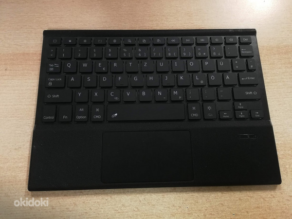 Беспроводная Bluetooth клавиатура с Touchpad (фото #1)