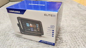 Lowrance Elite Ti2 9'', 3-in-1 anduriga (5 foto / 10)