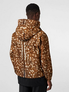 Burberry куртка (7 фото из 8)