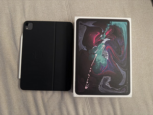 iPad Pro 11 256GB + Smart Folio Keyboard + Apple Pencil (1 foto / 5)