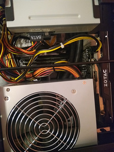 E3-1231v3/16GB/SSD 250GB/HDD 1TB/GTX 1060 6GB/ITX (8 foto / 10)