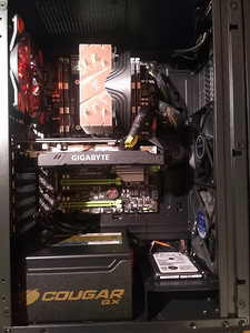 Xeon E5-2689/X79/64GB RAM/NVMe 256GB/GTX 1660OC 6GB (7 foto / 10)