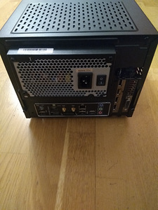 I5-4570S/B85I/8GB RAM/SSD 480GB/GTX 960 4GB/ITX (7 foto / 10)