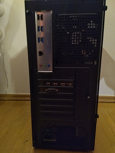 Xeon E5-2640/X99/16GB RAM/NVMe 256GB/GTX 1070 8GB (6 foto / 10)