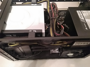 Xeon E5-2640/X99/16GB RAM/NVMe 256GB/RTX A4000 16GB DDR6/ITX (5 foto / 10)