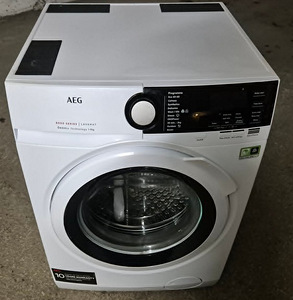 Pesumasin Aeg L8FSE944E 9kg 1400p/min (2 foto / 7)