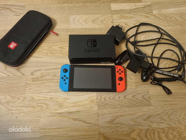Nintendo Switch V1 полный комплект Nintendo Switch (фото #1)