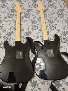 Microsoft Xbox One Rock Band 4 Fender Wireless Guitar Series (2 foto / 2)