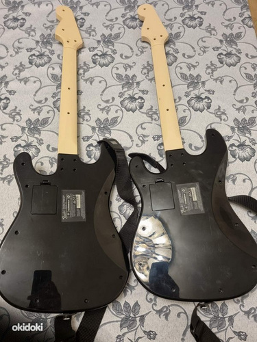 Microsoft Xbox One Rock Band 4 Fender Wireless Guitar Series