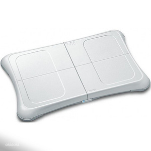 Nintendo Wii Balance Board + mäng (1 foto / 1)