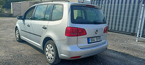 Vw Touran 1.6d 77kw DSG 2013a (5 foto / 9)