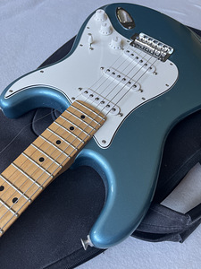 Elektrikitarr Fender Stratocaster (3 foto / 5)
