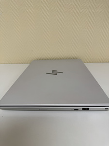 HP EliteBook 8G1i 14 (4 foto / 6)