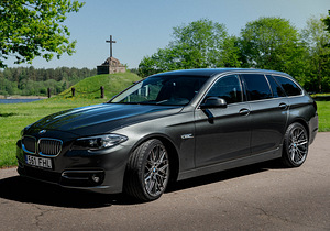 BMW F11 520D Facelift / Modern line (2 foto / 15)