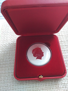 Монета Серебряная Елизавета 2