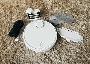 Робот-пылесос Xiaomi Mi Robot Vacuum Mop Pro (1 фото из 3)