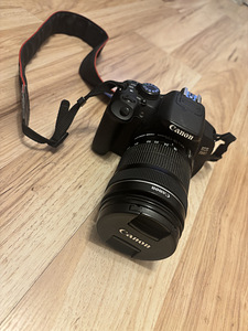 Canon EOS 700d