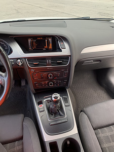 Audi a4 b8 Avant 2010 2.0 disel (8 foto / 13)